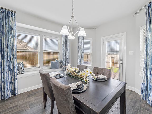 3227 lake shore 8