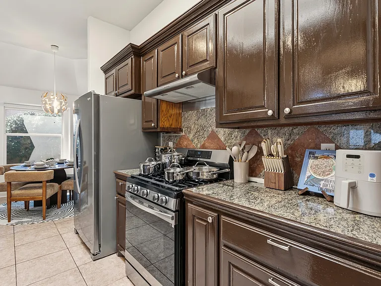 3610 Sadge Ln — Photo 17