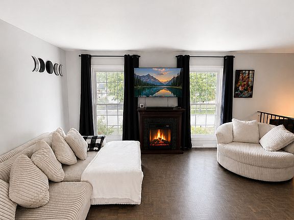 3rd image of 17730 Cherrywood Ln