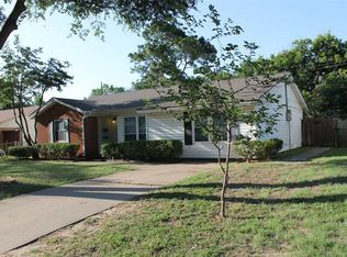 1826 Dennis St, Irving, TX 75062