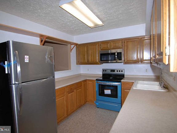 3rd image of 10658 Joyceton Dr