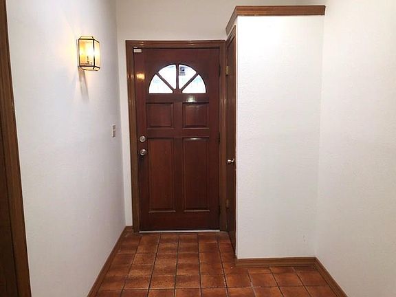 3rd image of 3301 Red Sails Dr