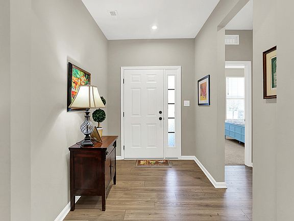3rd image of 8239 Peggy Ct