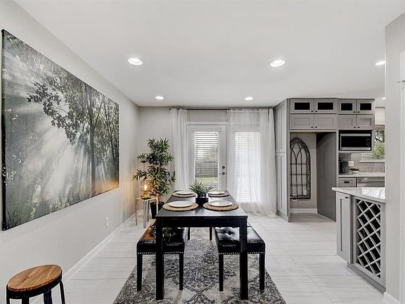 5th image of 5111 Brookdale Ln