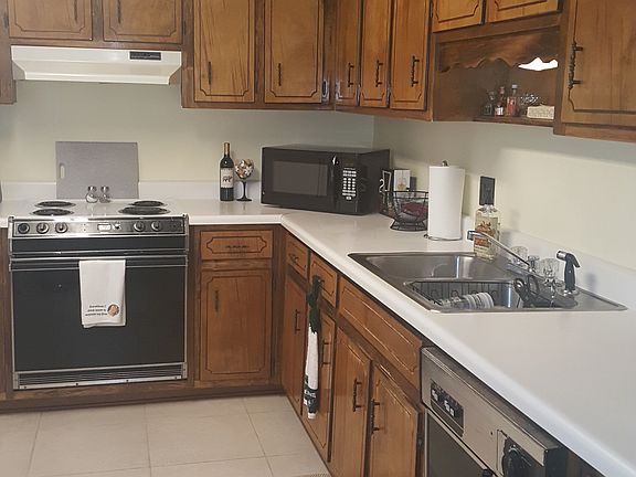 5th image of 5636 Dove Dr