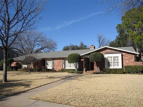 1st image of 2302 Brook Hollow Dr