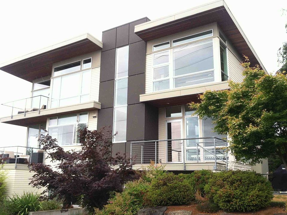 2nd image of 2800 NE 68th St