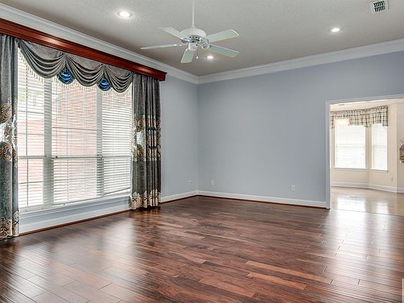 5th image of 6001 Sunny St