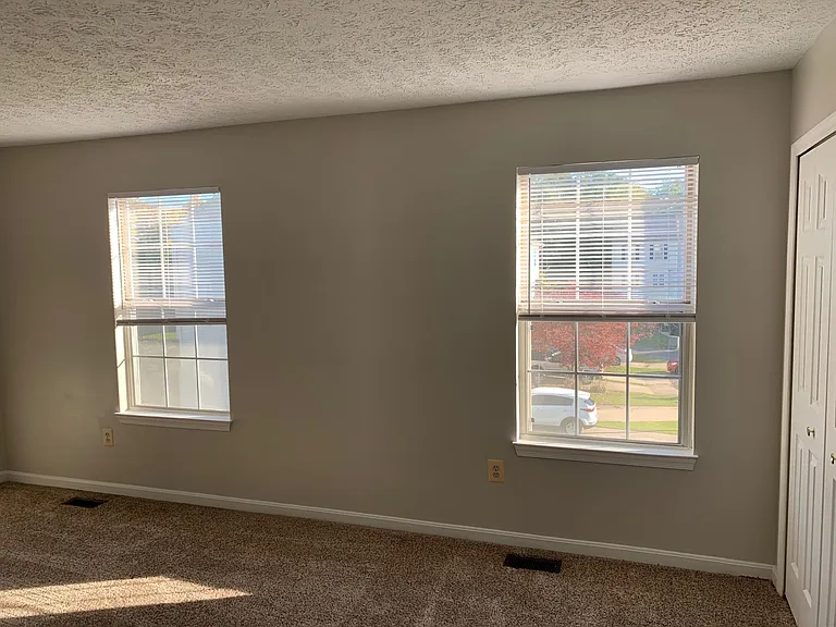 20146 Daniels Cir — Photo 13