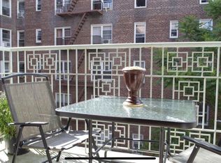 215 Parkville Ave APT 4B, Brooklyn, NY 11230