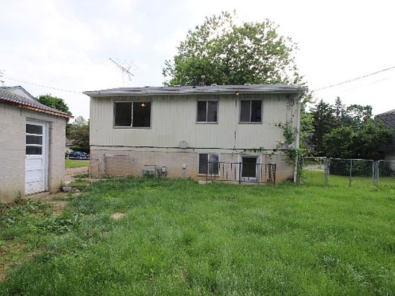 3rd image of 420 Benson Dr