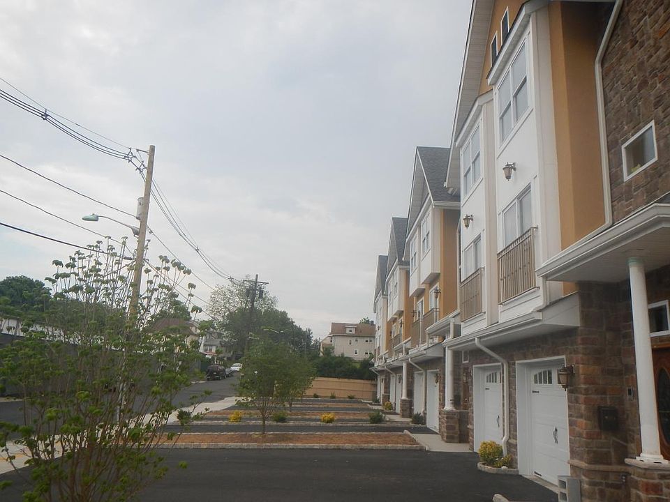 Building Photo 3
