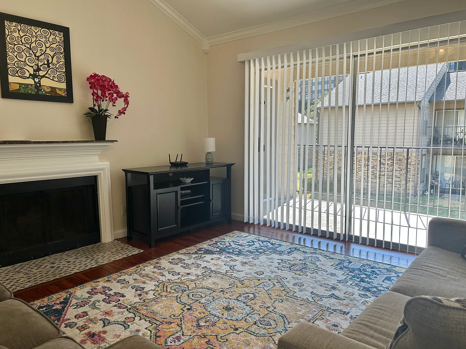1 bed, 812 sqft, $1,475 — Photo 4