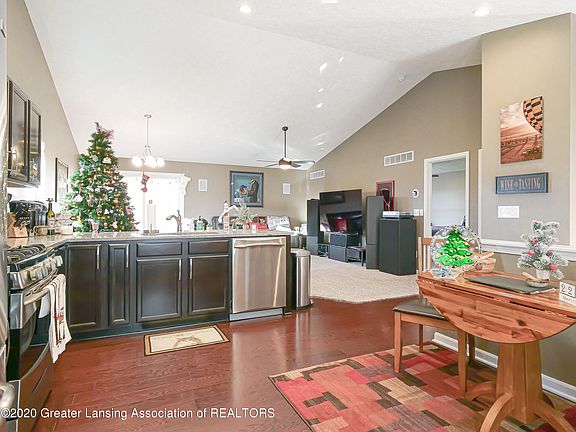 2nd image of 11699 Barretta Way