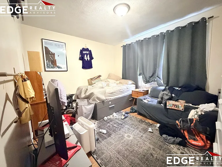 28 Wadsworth St — Photo 9
