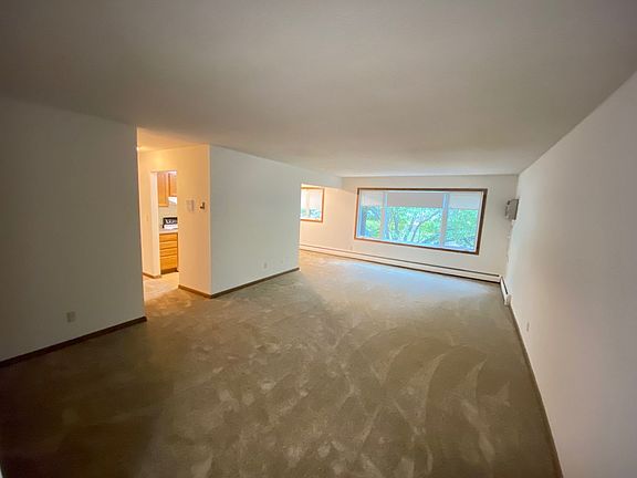 2nd image of 1920 Marshall Ave APT 201