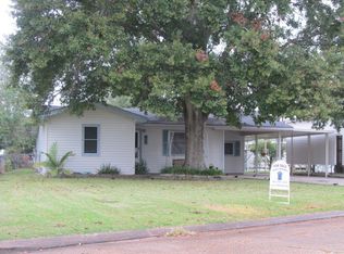 615 Saturn Rd, Morgan City, LA 70380