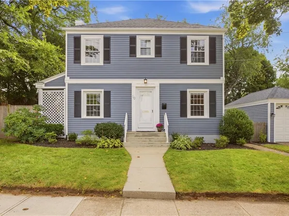 10 Loxley Rd, Providence, RI 02908