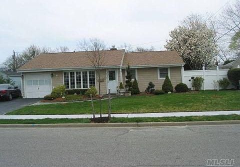 1st image of 61 E End Ave