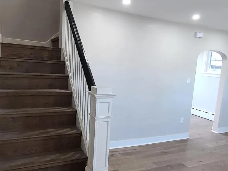 6340 Crombie St — Photo 3