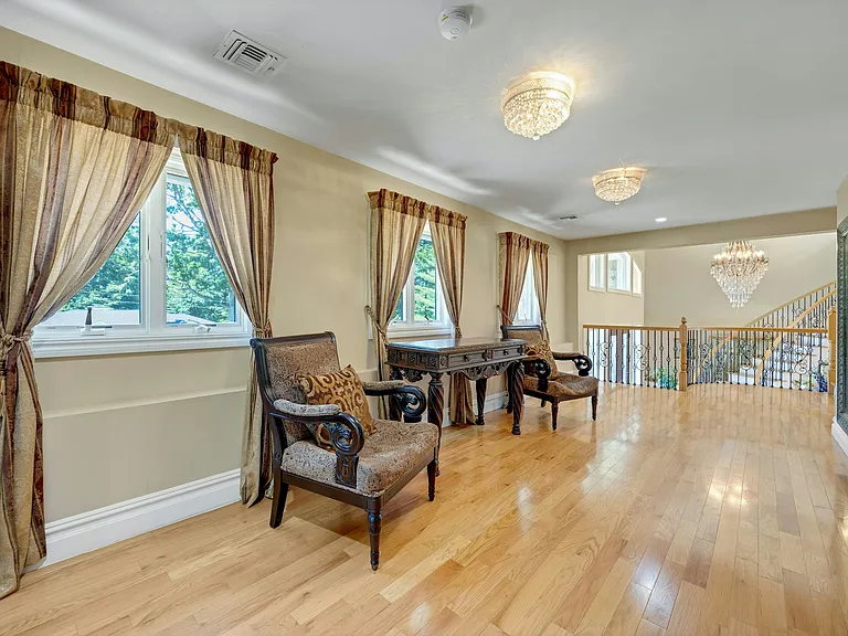 252 Mabel Pl — Photo 27