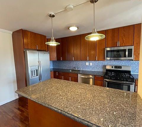 3rd image of 601A Surf Ave #17H