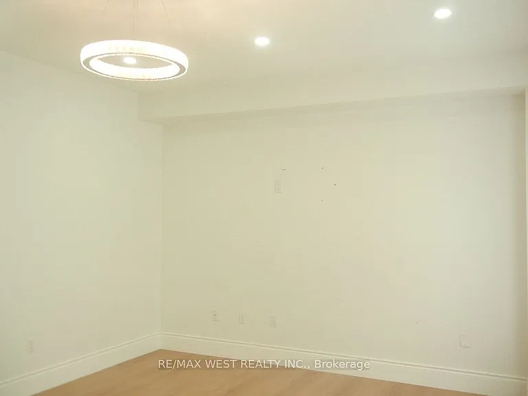 12 Waterstone Way — Photo 14