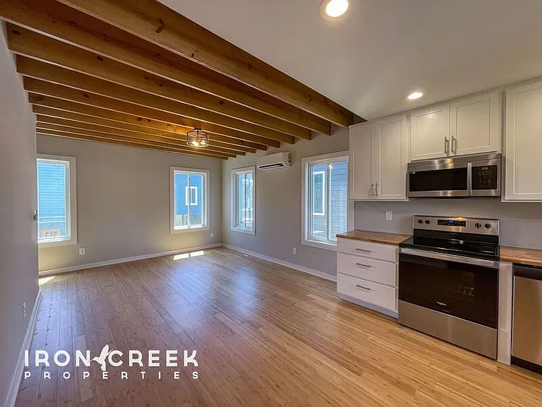 80 E Cascade St — Photo 4