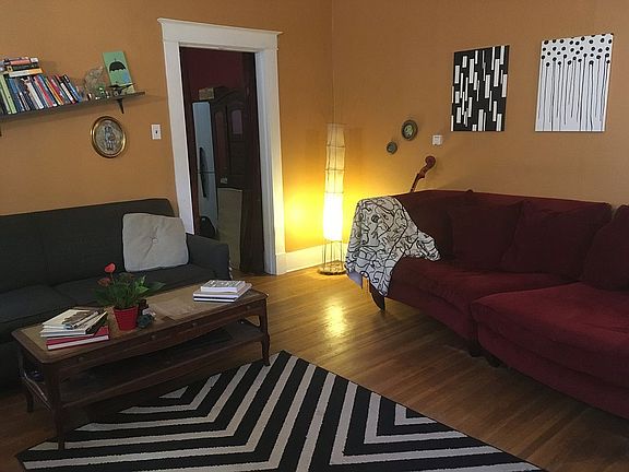 2nd image of 2059 Oliver Ave