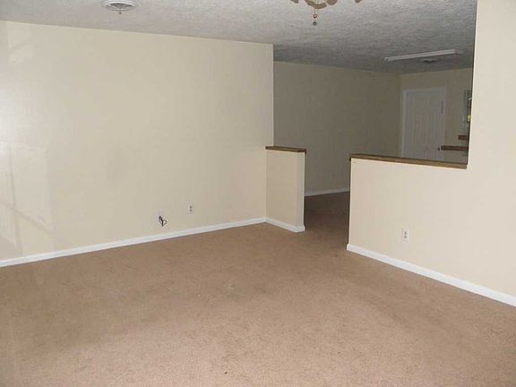 3rd image of 5560 NE 4th St