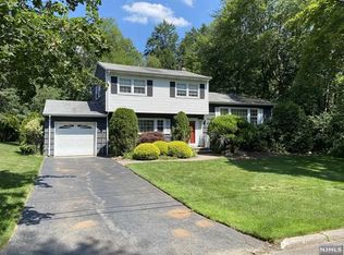 46 Buff Ln, Hillsdale, NJ 07642