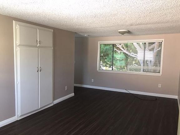 4th image of 2119 Arlington Ave