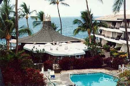 Casa de Emdeko has 2 pools and a pavillon