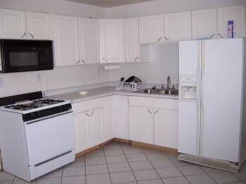 2nd image of 1020 N Elmwood Ave