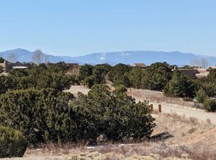 15 Chapala Rd, Santa Fe, NM 87508