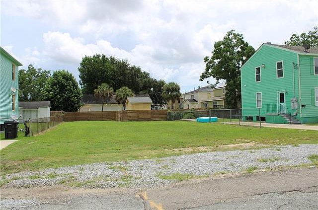1st image of 6017 Marigny St