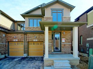 400 Newman Dr #37, Cambridge, ON N1S0C6