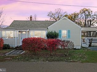 300 Weems St, Colonial Beach, VA 22443