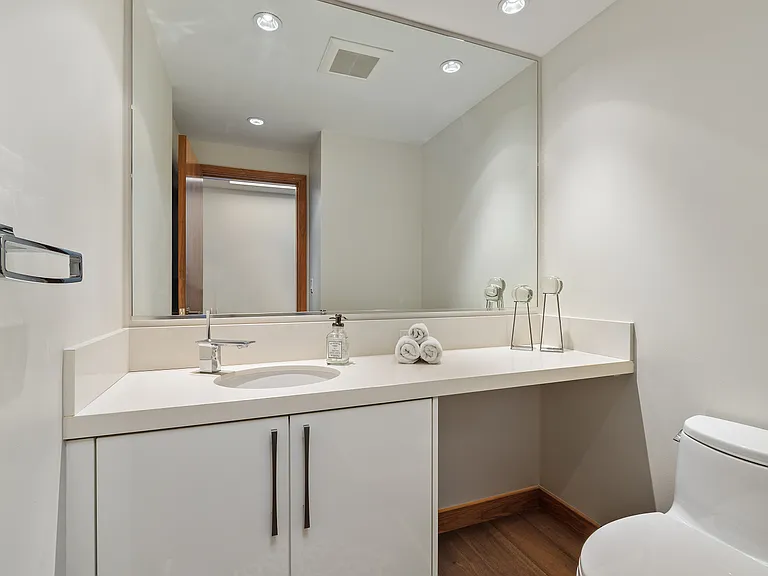 1555 Kapiolani Blvd #1603 — Photo 9