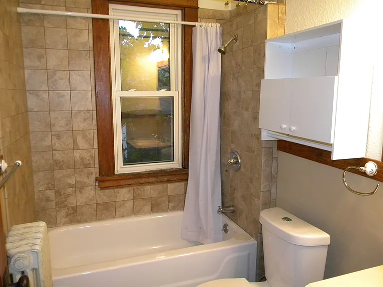 742 Buchanan St NE — Photo 16