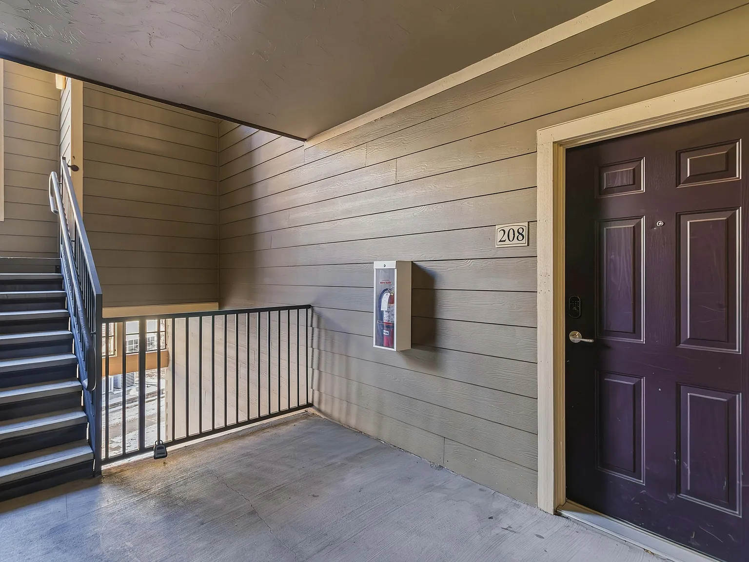 2 bed, 1180 sqft, $2,350 — Photo 2