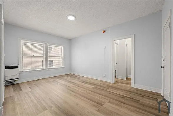 4144 W Adams Blvd #20 — Photo 8
