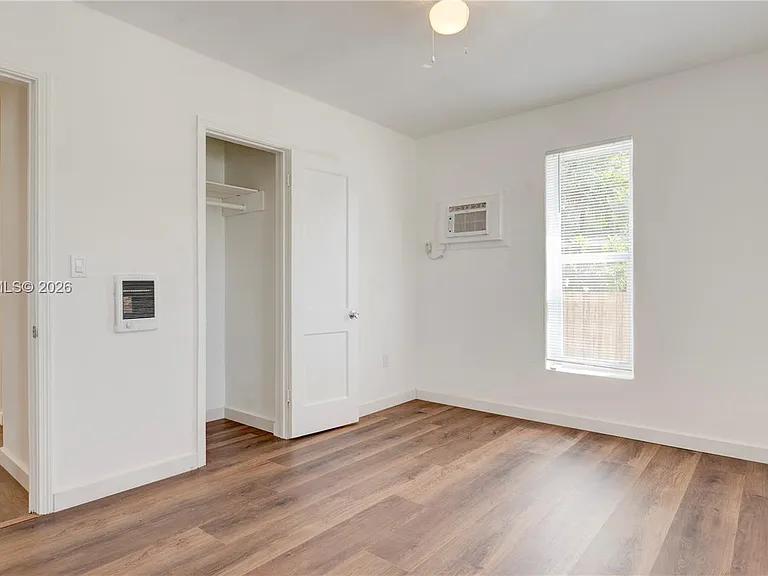 1085 NE 128th Street Front #FRONT — Photo 14