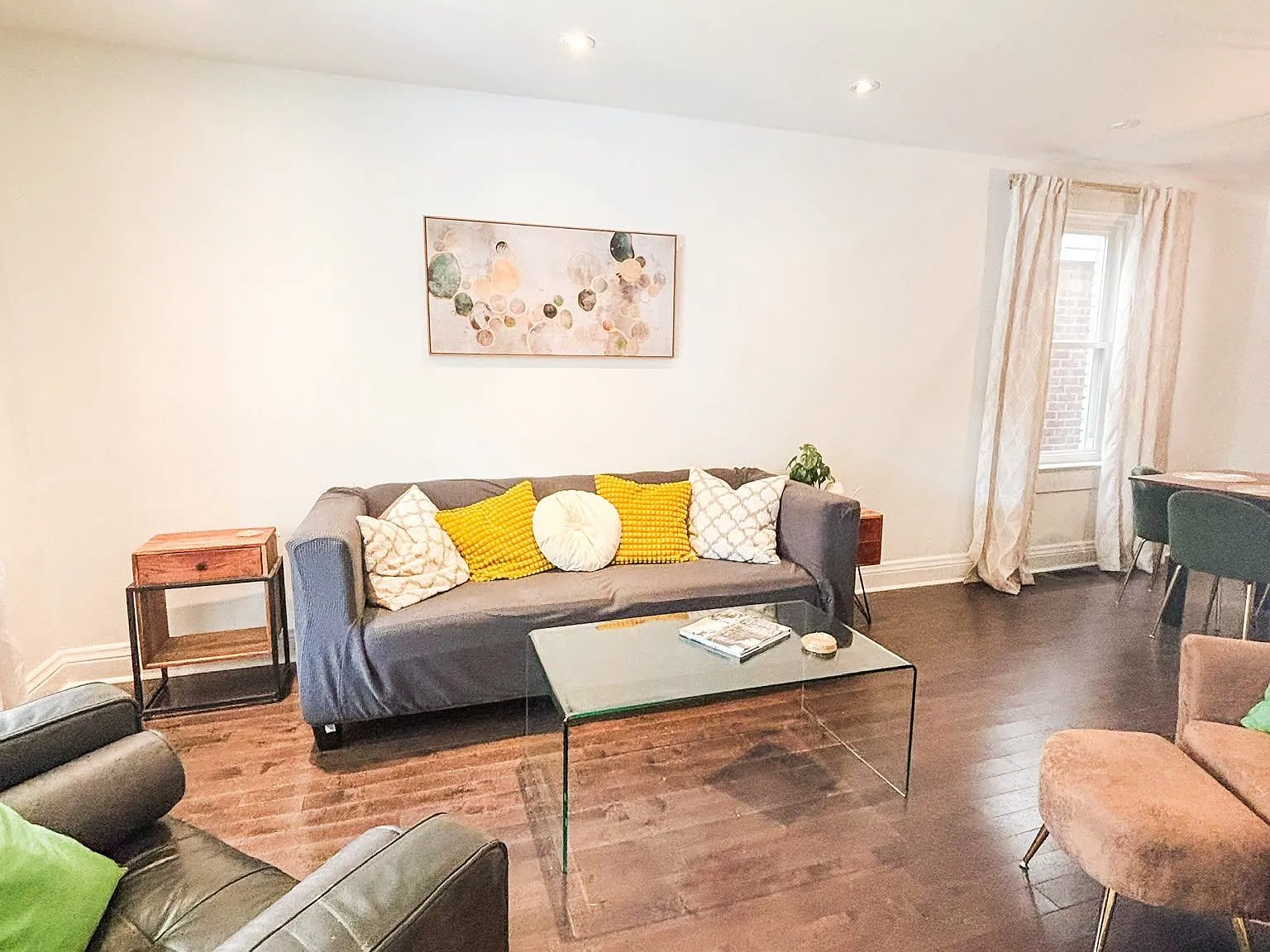 3 bed, $4,200 — Photo 4