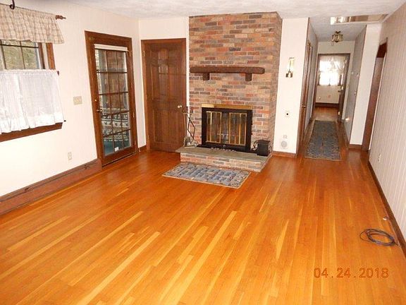 5th image of 94 Shepherd Dr