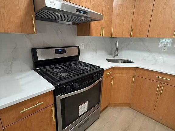 4th image of 143 Bay 41 St #2