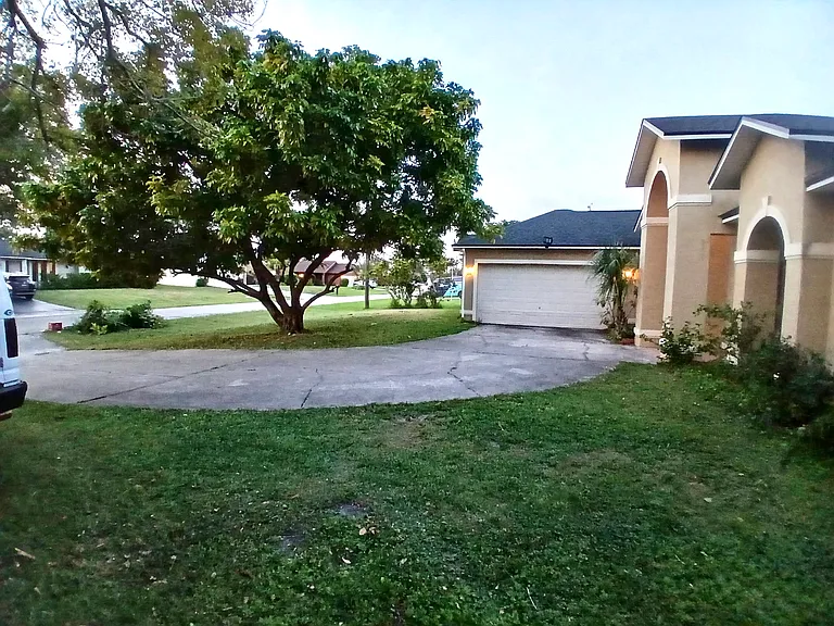7 NE 17th Pl — Photo 83
