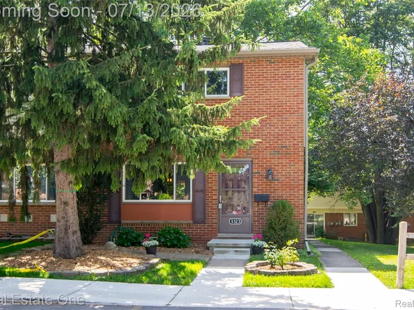 3323 Williamsburg Rd, Ann Arbor, MI 48108