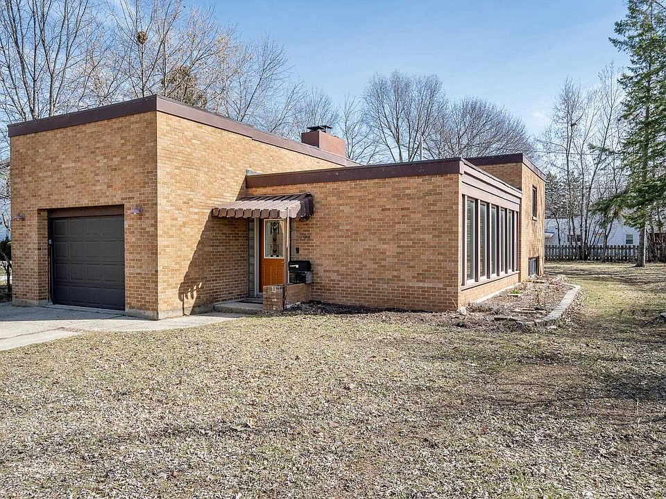712 Congress St, Neenah, WI 54956 Zillow