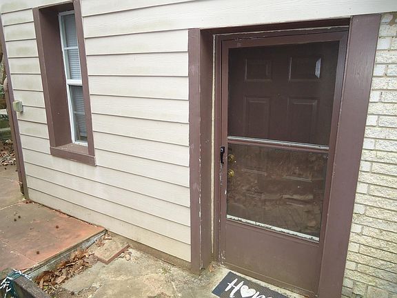 3rd image of 2749 Galahad Dr
